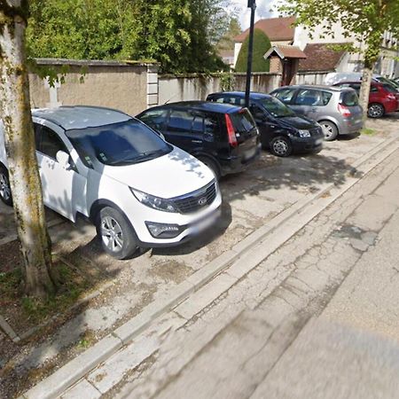 Maison De Ville Avec Parking Gratuit Chablis Dış mekan fotoğraf